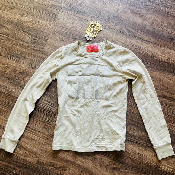 Juicy Couture Eat Candy Beige Long Sleeve Graphic Tee Petite - Picture 2 of 3